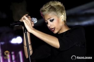 sogand-38f5132b-b53f-413e-a0eb-50b7a3c38d8-resize-750